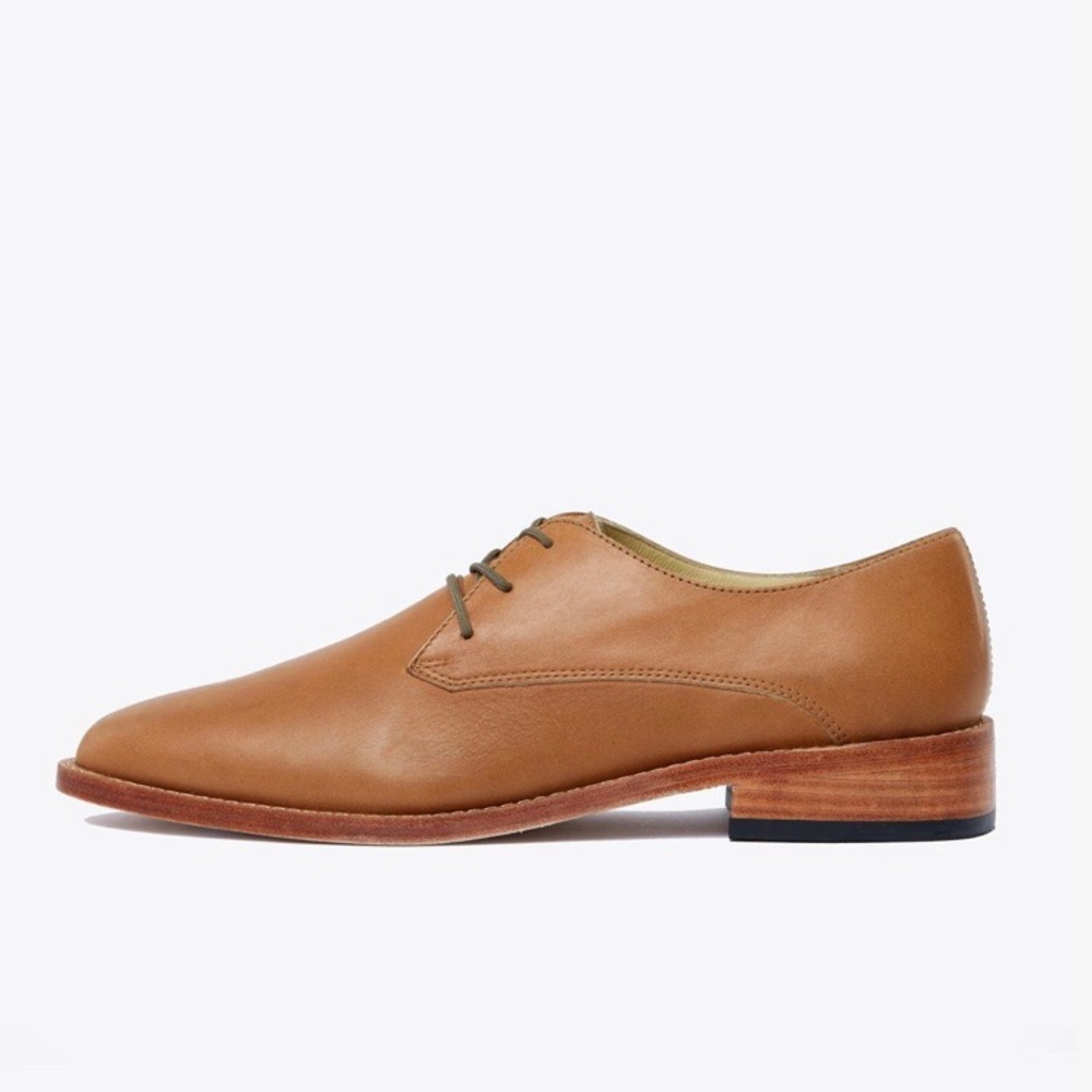 Nisolo James Oxford in almond